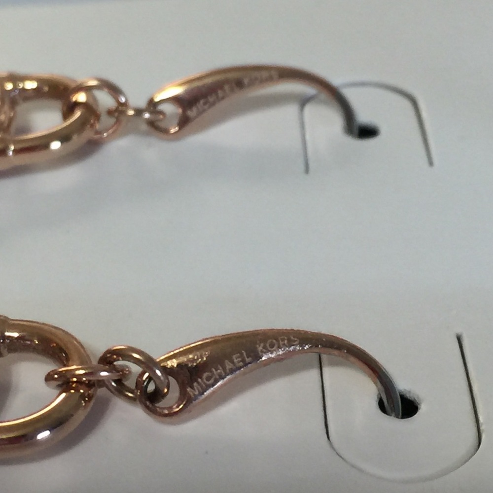 Michael Kors Authentic NIB hook earrings - Picture 8 of 8